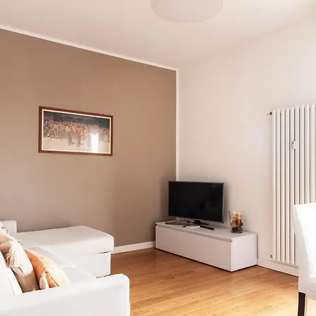 Youhosty - Cozy San Siro Apartment